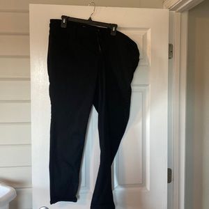 Ana 18 W mid rise, black jagging